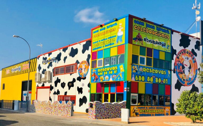 fachada diverlandya 768x480