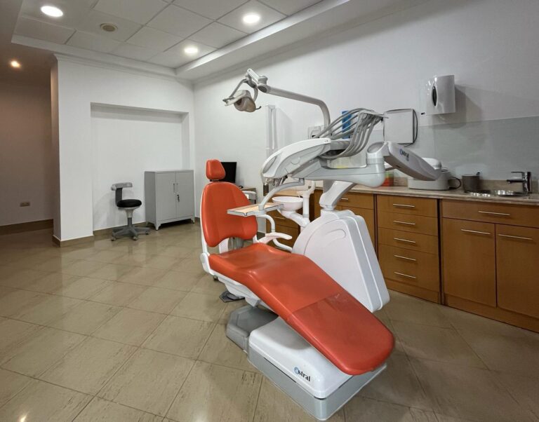 periano soriano clinica dentral 3 768x602