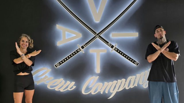 vitaxcrew_001